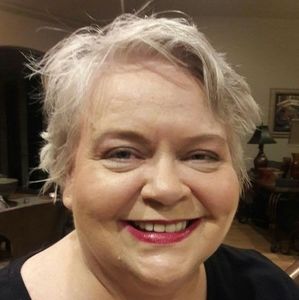 Meet your Posher, Paula